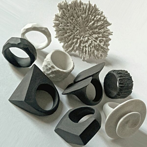 Unglazed porcelain jewelry with Luca Tripaldi - 15,16 and 17 Mei